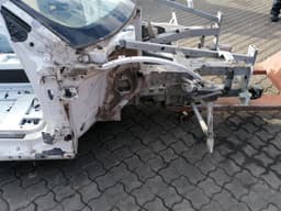 AUDI Audi R8 Type 42 V10 5.2 Spyder Front End Clip 420805011H Lock Carrier Front Mask — thumbnail 6