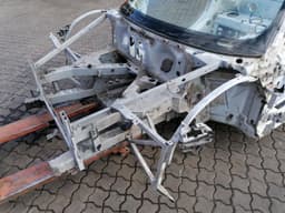 AUDI Audi R8 Type 42 V10 5.2 Spyder Front End Clip 420805011H Lock Carrier Front Mask — thumbnail 9