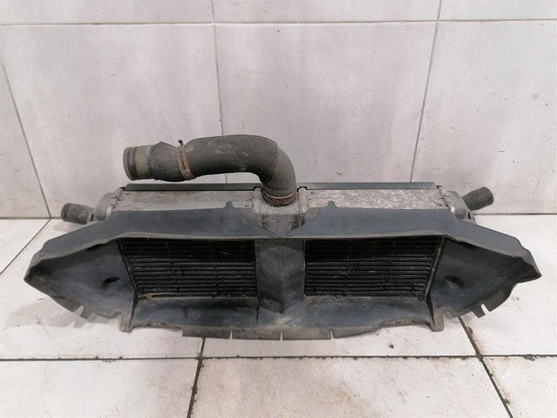 AUDI Audi R8 Type 42 V10 5.2 Spyder Water Radiator 420121254A Water Cooler Radiator