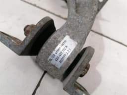 AUDI Audi R8 Type 42 V10 5.2 Right Front Hub 420407246E Wheel Bearing Housing Front Right — thumbnail 6