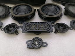 AUDI AUDI R8 TYPE 42 V10 5.2 SPYDER SPEAKERS 420035223D BANG & OLUFSEN SPEAKERS — thumbnail 4
