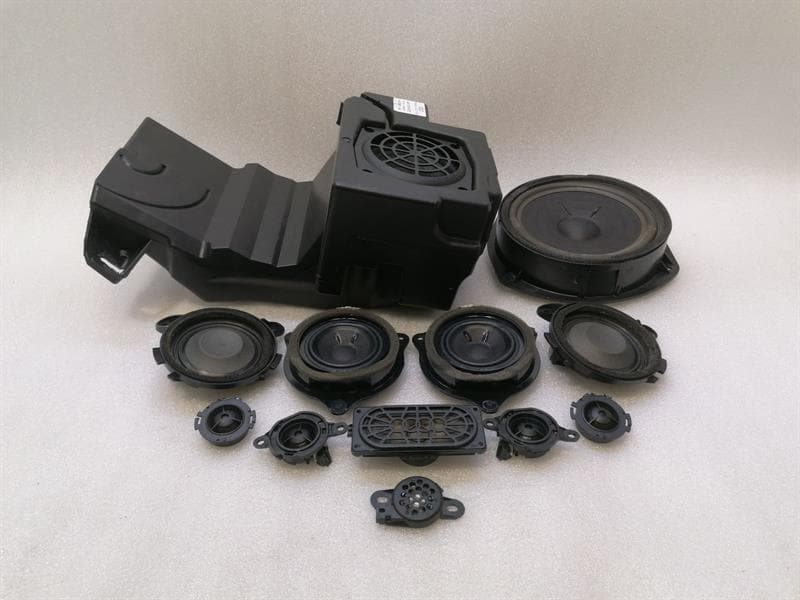 AUDI AUDI R8 TYPE 42 V10 5.2 SPYDER SPEAKERS 420035223D BANG & OLUFSEN SPEAKERS
