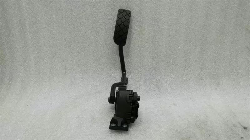 Audi S8 D3 A8 RHD gas pedal (electrical) 4E2723523C right hand drive
