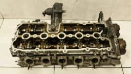 AUDI Audi S8 D3 Left Cylinder Head 07L103373J CYLINDER HEAD LEFT 5.2 V10 — thumbnail 2