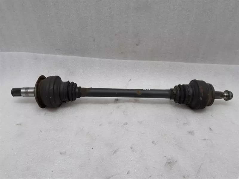 Mercedes C63 W204 drive shaft rear right A2043501610 rear right drive shaft