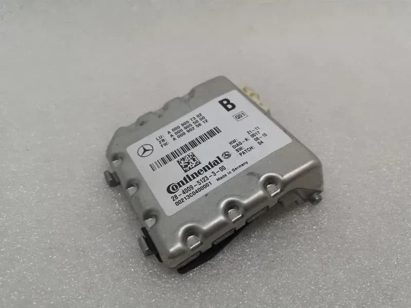 Mercedes C Class W204 Electronic Module A0009057302 Control Unit CAMERA