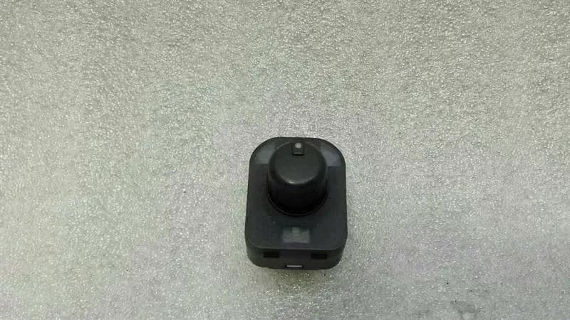 AUDI Audi S8 D3 Mirror Switch 8E0959565A Mirror Switch