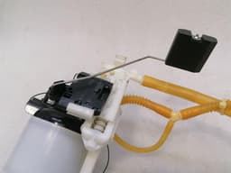 MERCEDES-BENZ Mercedes C63 Class W204 Fuel Pump Electric A2124703194 Fuel Pump AMG M156 — thumbnail 6