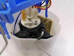 MERCEDES-BENZ Mercedes C63 Class W204 Fuel Pump Electric A2124703194 Fuel Pump AMG M156 — thumbnail 8