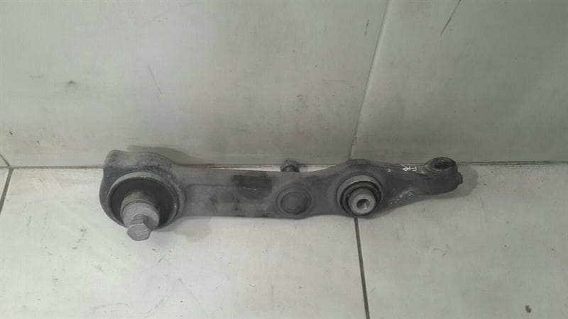 Mercedes E55 W211 Right Front Wishbone A2113308207 Front Right Handlebar