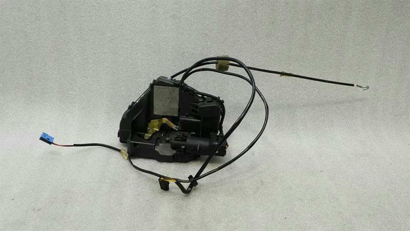 Mercedes e w211 rrh door lock A2117301235 door lock rear right keyless