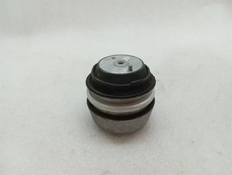 Aston Martin DBS AM7 18-24 Gearbox Mount JY53-6068-AA Gearbox Mount