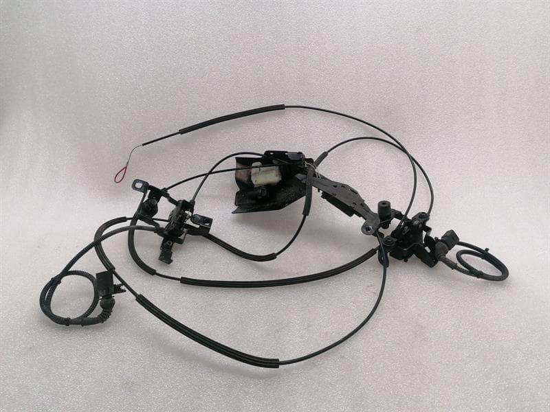 AUDI Audi R8 4S performance boat lock 420959782 tailgate lock