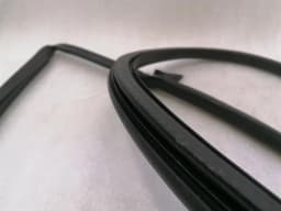AUDI Audi R8 4s Performance Door Seal 4S8831708 Door Seals RIGHT — thumbnail 3