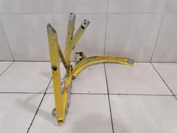 AUDI Audi R8 4s Performance Holder Bracket 4S0805528B Holder Support RIGHT DEFECT — thumbnail 9