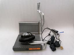 AUDI Audi R8 4s Performance Heater Matrix 4S2971566 Heat Exchanger Heating Cooler RHD — thumbnail 1