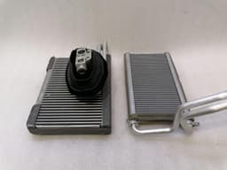 AUDI Audi R8 4s Performance Heater Matrix 4S2971566 Heat Exchanger Heating Cooler RHD — thumbnail 2