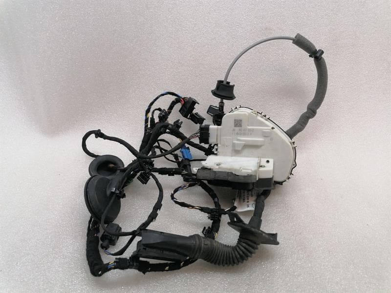 AUDI Audi R8 4s Performance Door Lock 8X2837015D Door Lock LEFT RHD