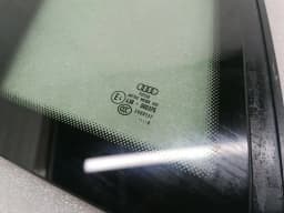 AUDI Audi R8 4S Performance right rear quarter glass 4S8845300A door window 1/4 right — thumbnail 2