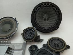 LAMBORGHINI Lamborghini Huracan LP640 EVO Speaker Sensonum Set 8V0035415B Speakers — thumbnail 4