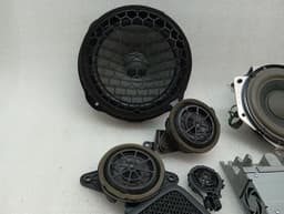 LAMBORGHINI Lamborghini Huracan LP640 EVO Speaker Sensonum Set 8V0035415B Speakers — thumbnail 3