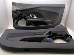 AUDI AUDI R8 4S V10 RWD door card set 4S2867106E RHS SET door panel set RHD — thumbnail 1