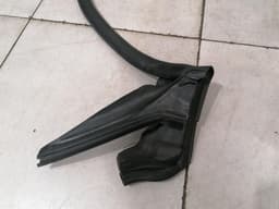 LAMBORGHINI Lamborghini Huracan LP640 EVO SPYDER Door Seal 4T7831707B LEFT LH Door Seals — thumbnail 2