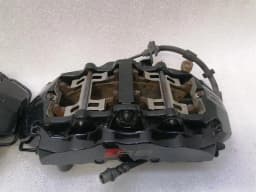 AUDI Audi R8 4S V10 RWD brake caliper front set 4S0615105AA brake caliper front set — thumbnail 9