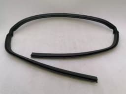 AUDI Audi R8 Type 42 V10 5.2 Spyder Door Seal 427831708A Door Seals RIGHT — thumbnail 6