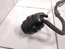 AUDI Audi R8 Type 42 V10 5.2 Spyder Pipe 427422857G Hose — thumbnail 6