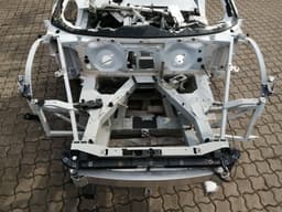 AUDI Audi R8 Type 42 V10 5.2 Spyder Front End Clip 420805011M Lock Beam Front Mask — thumbnail 3
