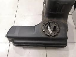 AUDI Audi R8 Type 42 V10 5.2 Spyder Fuel Tank 427201021A Fuel Tank — thumbnail 3