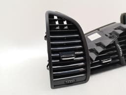 AUDI Audi R8 Type 42 V10 5.2 SPYDER Air Vent SET 424820901C Ventilation Nozzle SET RHD — thumbnail 4
