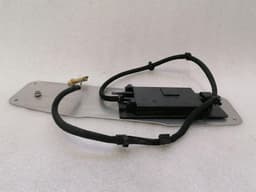 AUDI Audi R8 Type 42 V10 5.2 Spyder Aerial / Antenna 427035503 Antenna GSM — thumbnail 6