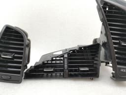AUDI Audi R8 Type 42 V10 5.2 SPYDER Air Vent SET 424820901C Ventilation Nozzle SET RHD — thumbnail 7