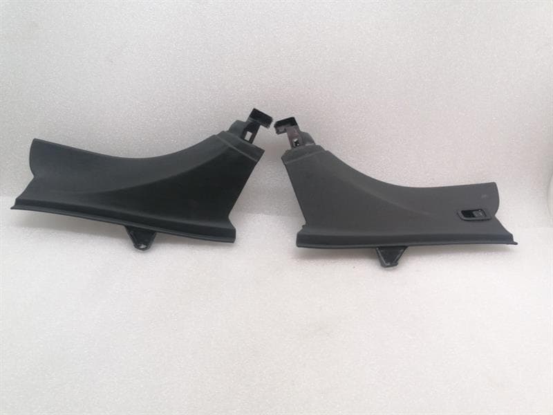 AUDI Audi R8 Type 42 V10 5.2 Spyder 427867036c Leather Covers RHD