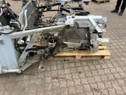 AUDI AUDI R8 TYPE 42 V10 5.2 SPYDER REAR END FRAME 427813031TA rear bumper — thumbnail 8