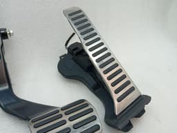 LAMBORGHINI Lamborghini Huracan LP 610-4 gas pedal (electrical) 1K1723503AK RIGHT HAND DRIVE RHD — thumbnail 3