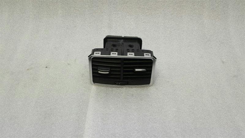 AUDI Audi RS6 4F Rear Air Vent 4F0819203C Ventilation Nozzle Vent Rear