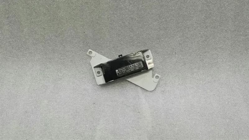 AUDI Audi RS6 4F Aerial / Antenna 4F9035225AA Antenna