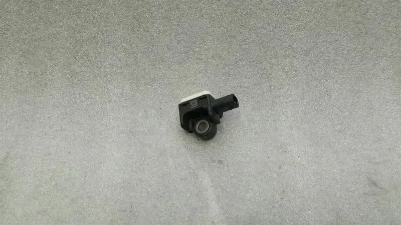 AUDI Audi RS6 4F Crash Sensor 4F0959643B Impact Sensor