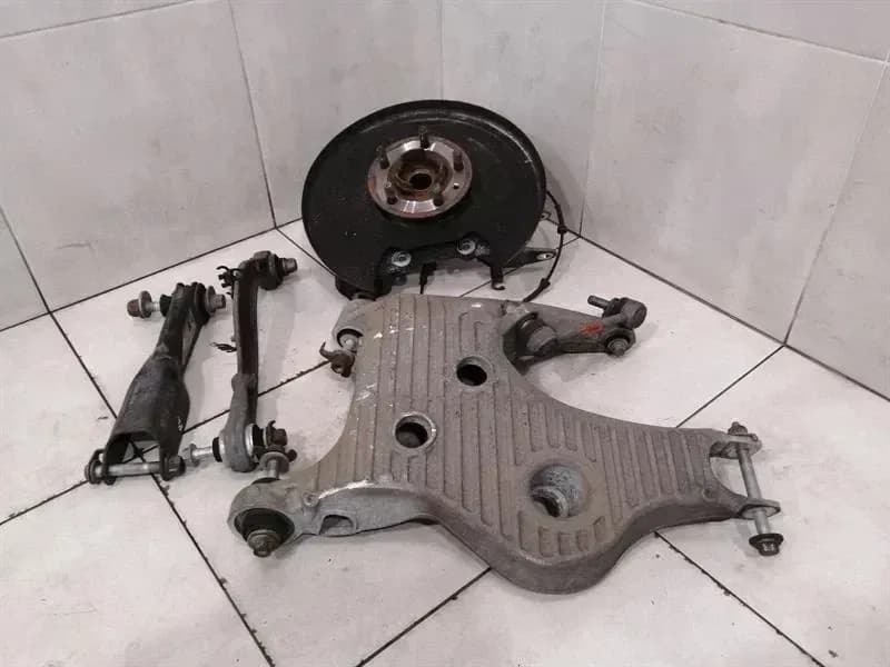 Range Rover Sport L494 Left Rear Hub LR043594 Wheel Bearing Housing Rear Left Set