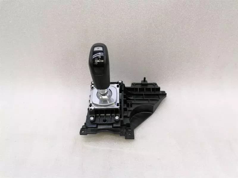 LAND ROVER LAND ROVER Range Rover Sport L494 Gear Selector LR061347 Shifting Backdrop