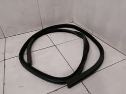 LAND ROVER Land Rover Range Rover Sport L494 Front Left Door Seal LR043853 Door Seals — thumbnail 2