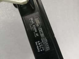 LAND ROVER Range Rover L494 Right Front Door Winder DK62-23200-AF Power Window Front RE — thumbnail 3