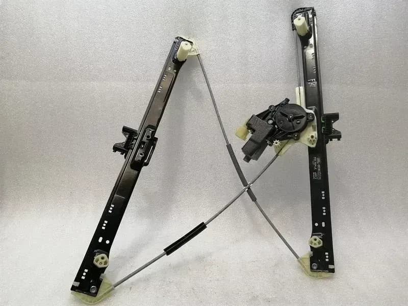 LAND ROVER Range Rover L494 Right Front Door Winder DK62-23200-AF Power Window Front RE