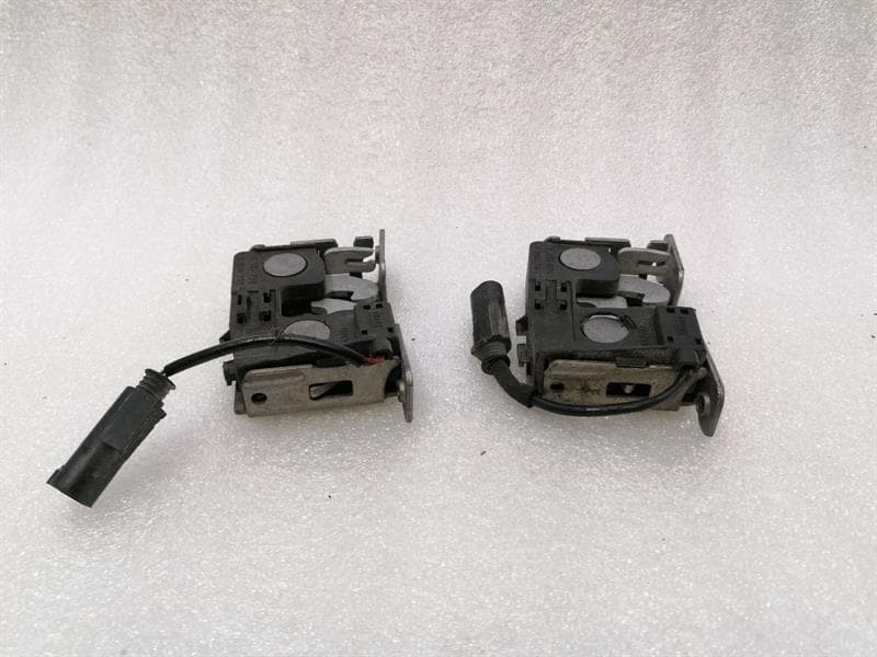 BMW 5 Series E60 Bonnet Lock Set 7115229 Hood Lock Set