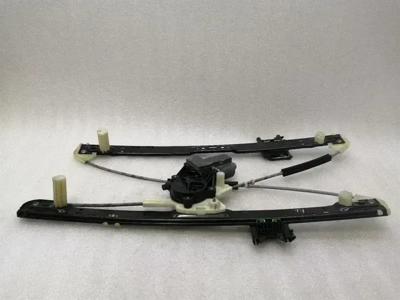 LAND ROVER Range Rover Sport L494 Left Rear Door Winder DK62-27001-AG Rear Window Regulator L