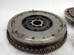 BMW BMW 5 Series E60 M5 V10 SMG Flywheel + Clutch basket 21212283089 Clutch Flywheel — thumbnail 2