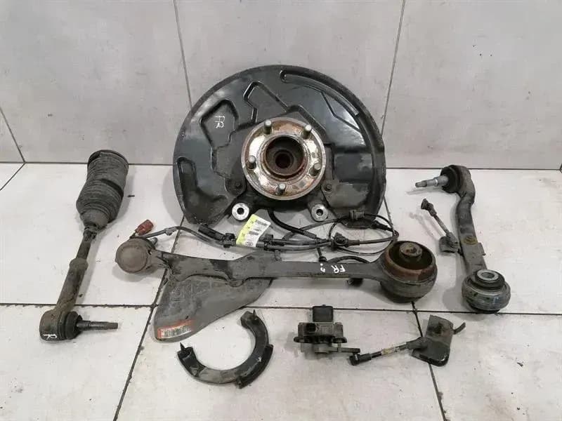 FORD FORD MUSTANG MK6 S550 Right Front Hub NR3Z-3K185-A Wheel Bearing Housing Front Right